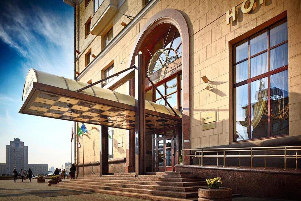 Minsk Hotel Екстериор снимка